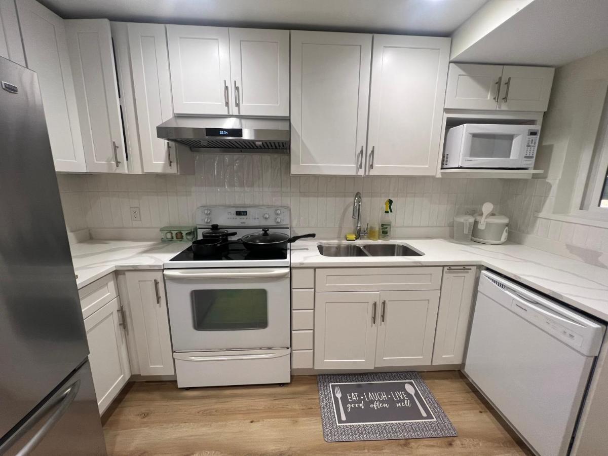 Quite House Near The Vancouver Airport Ричмънд Екстериор снимка